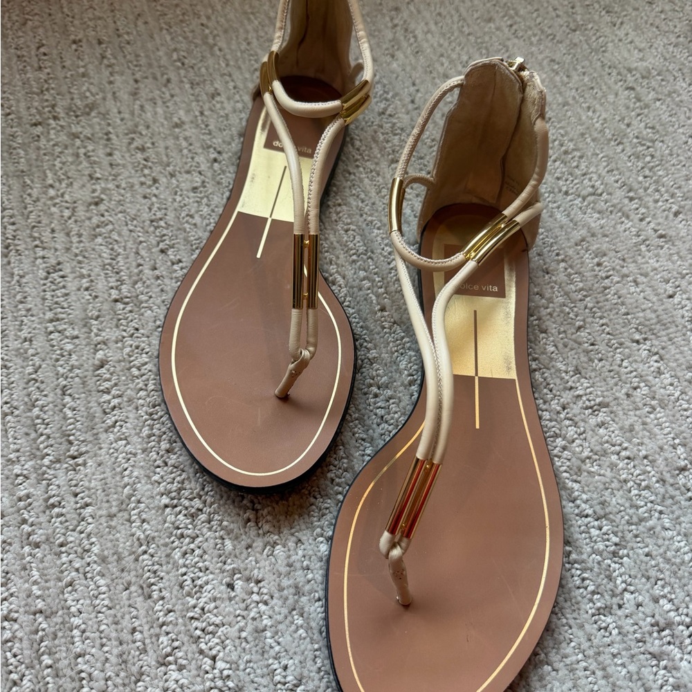 Dolce Vita Tan and Gold Sandals